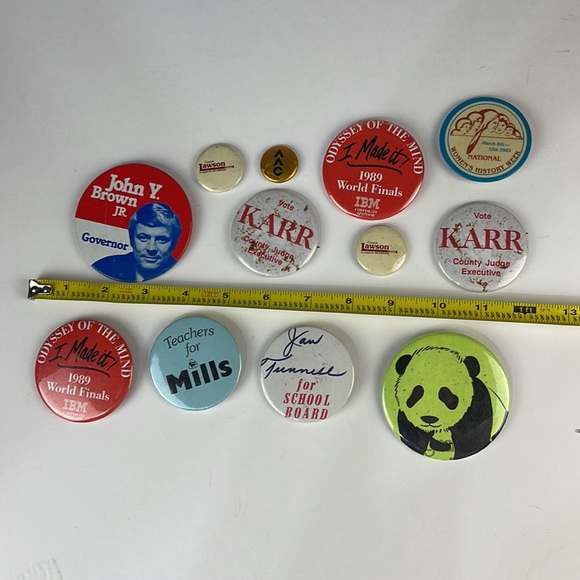 Lot of Vintage Button Pins (qty 12) - Picture 6 of 7